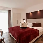 Lothar-mai-haus 4*