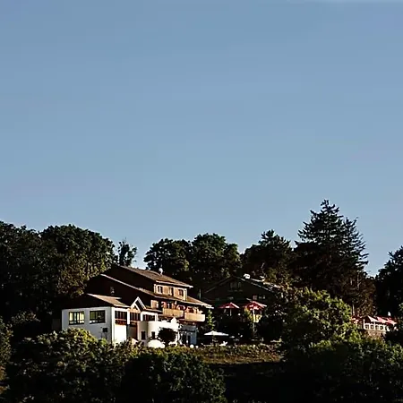 Hotel Lothar-mai-haus 4*