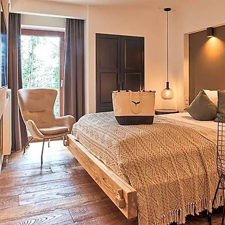 Lothar-mai-haus 4*