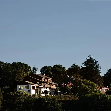 Lothar-mai-haus 4*